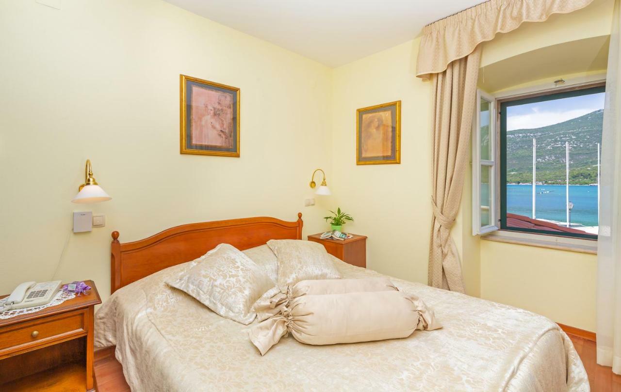 Hotel Ostrea Стон Екстер'єр фото